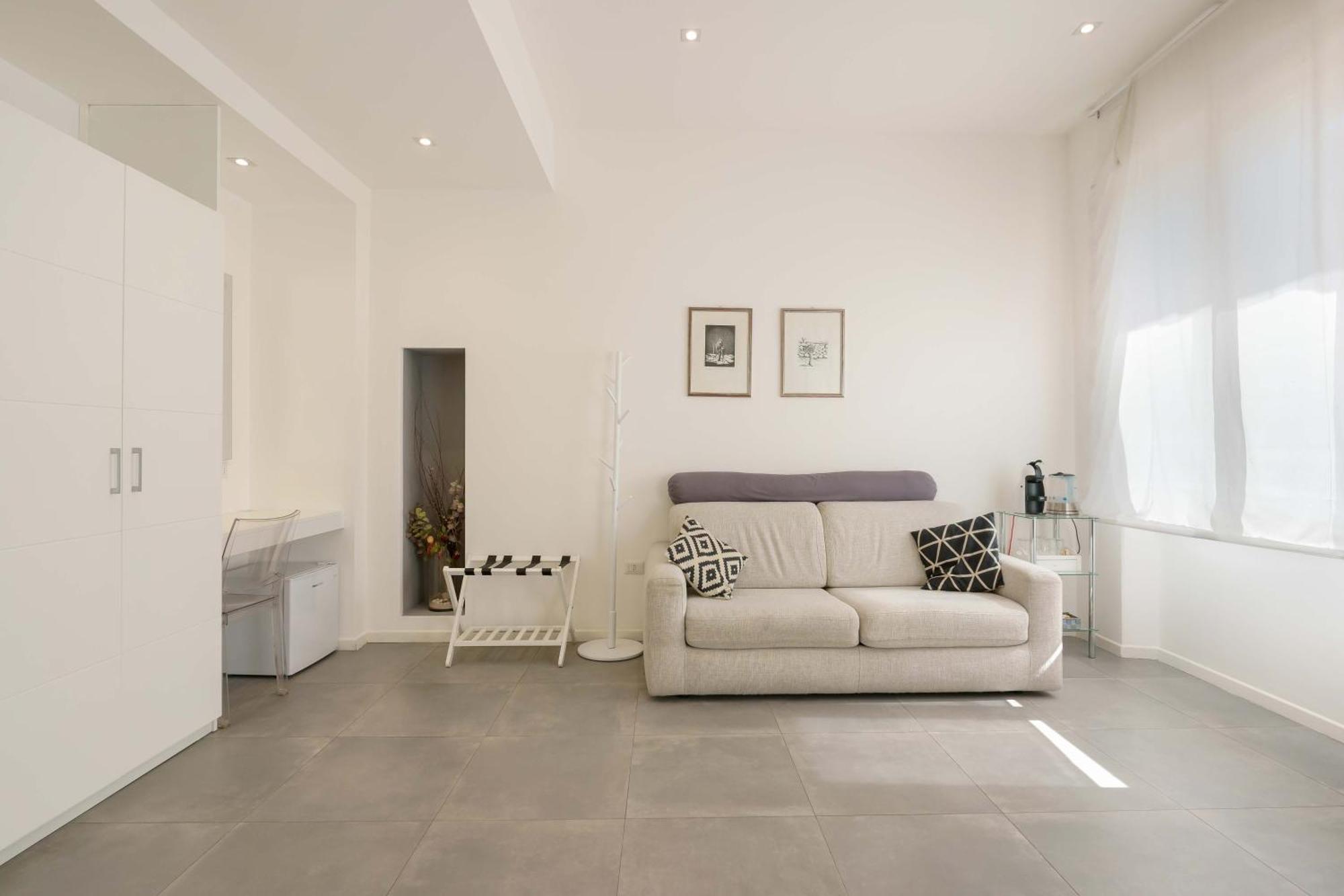 Suite Nel Largo Cagliari Exterior foto